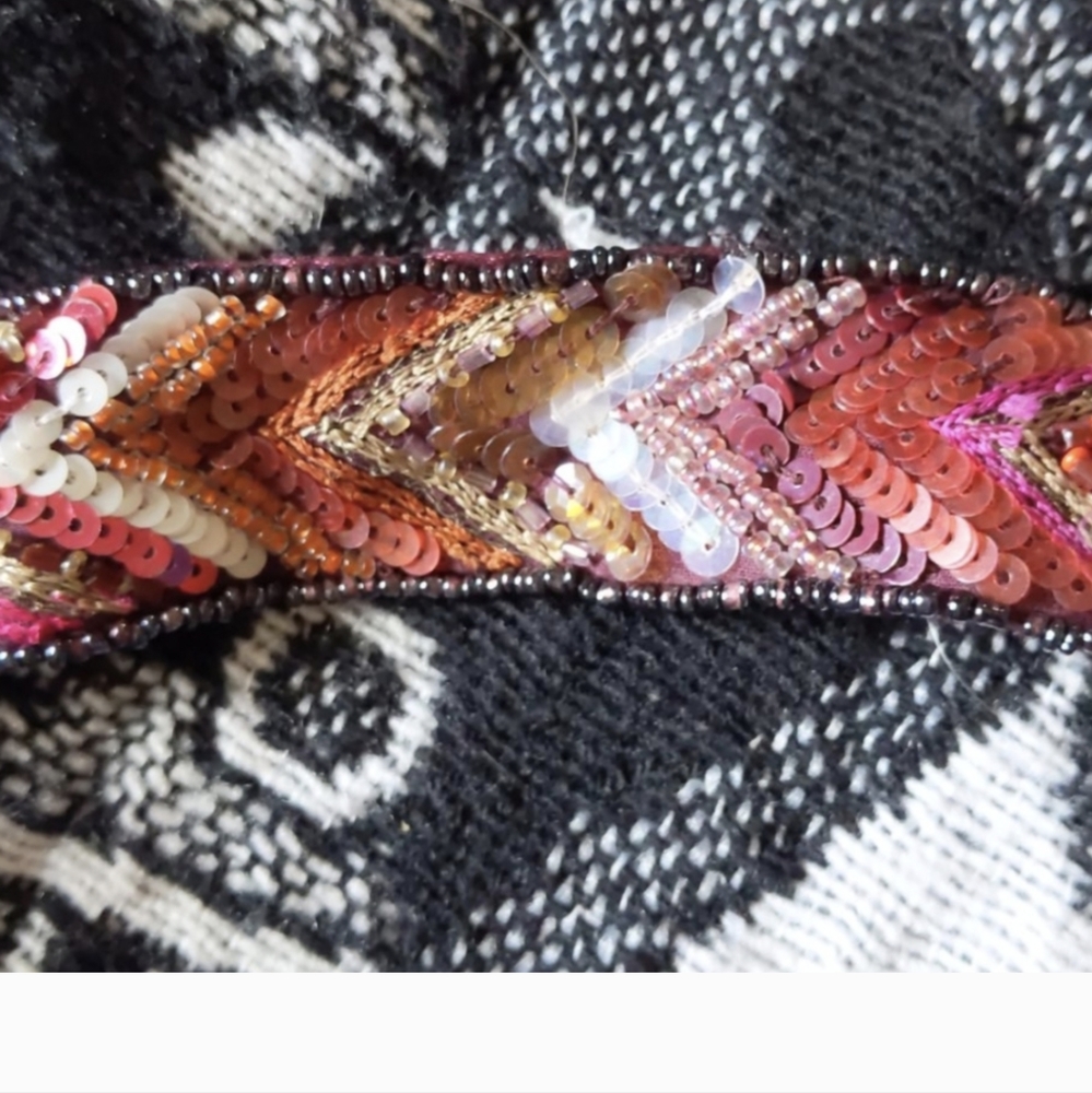 Monoon Sequence Purse - image 7